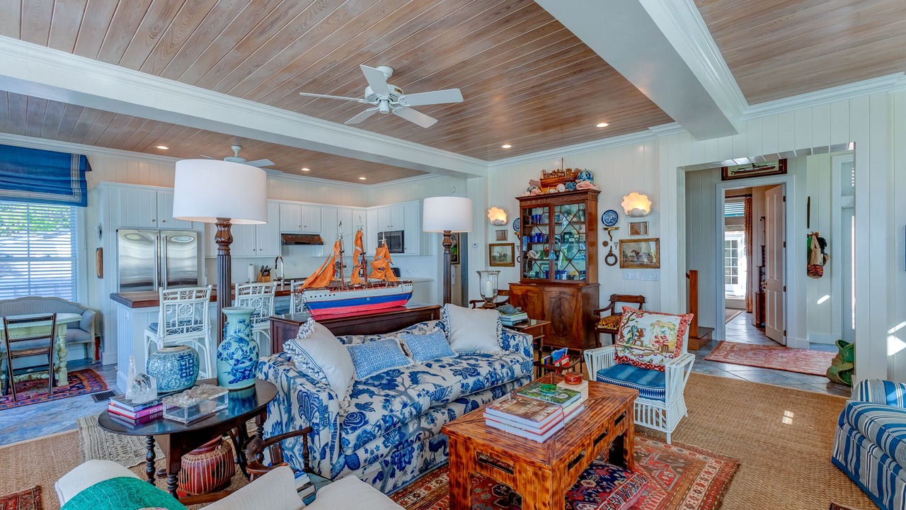 Photo of Livingroom in Hope Town