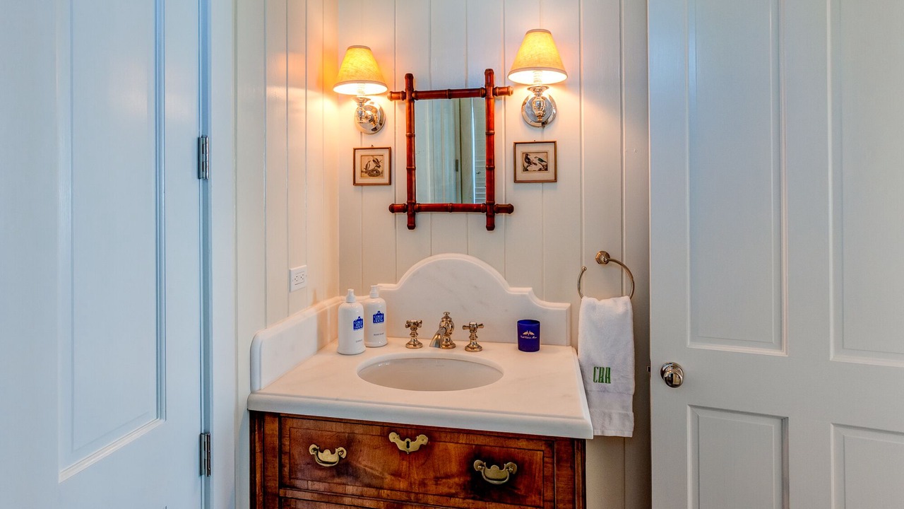 Photo of Bathroom in Hope Town
