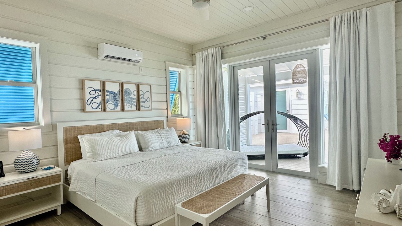 Photo of Bedroom in Tar Bay