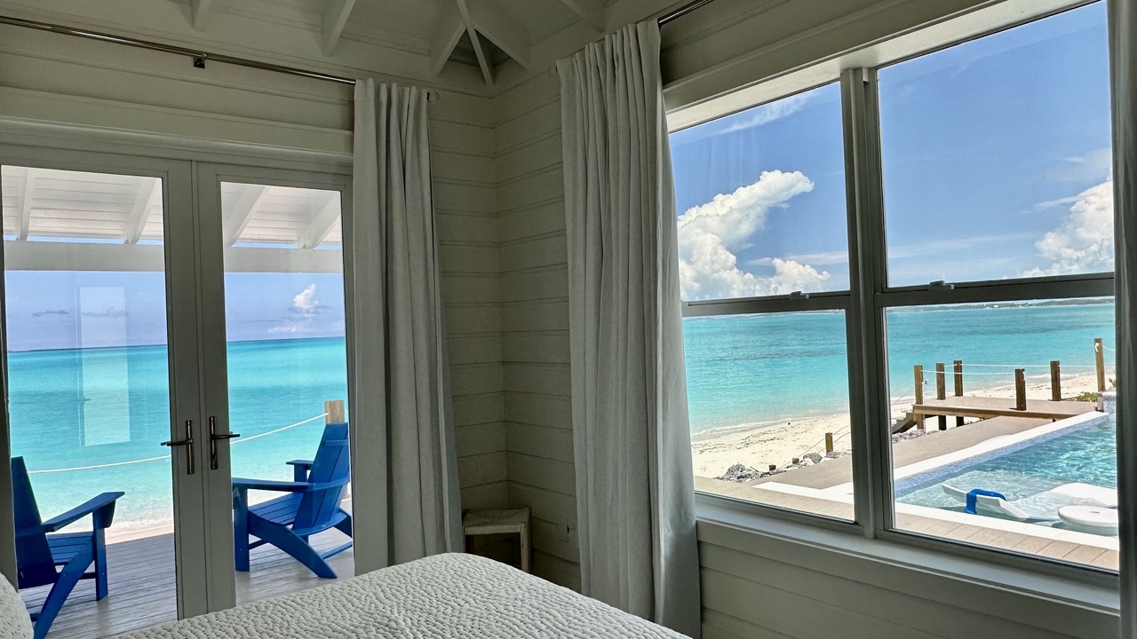 Photo of Bedroom in Tar Bay