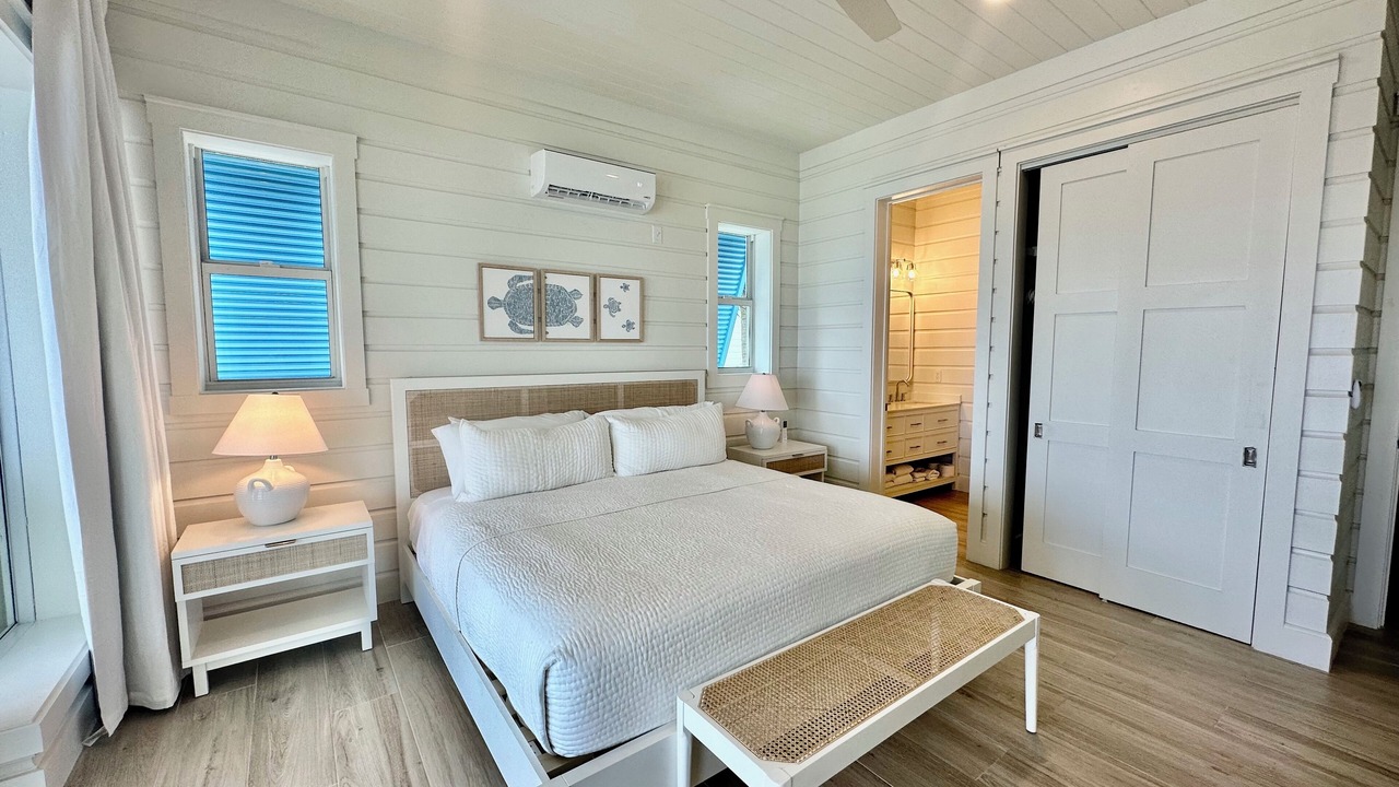 Photo of Bedroom in Tar Bay