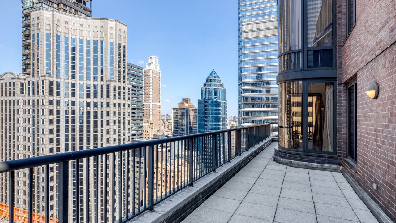 Photo of Outdoor in Sutton Place