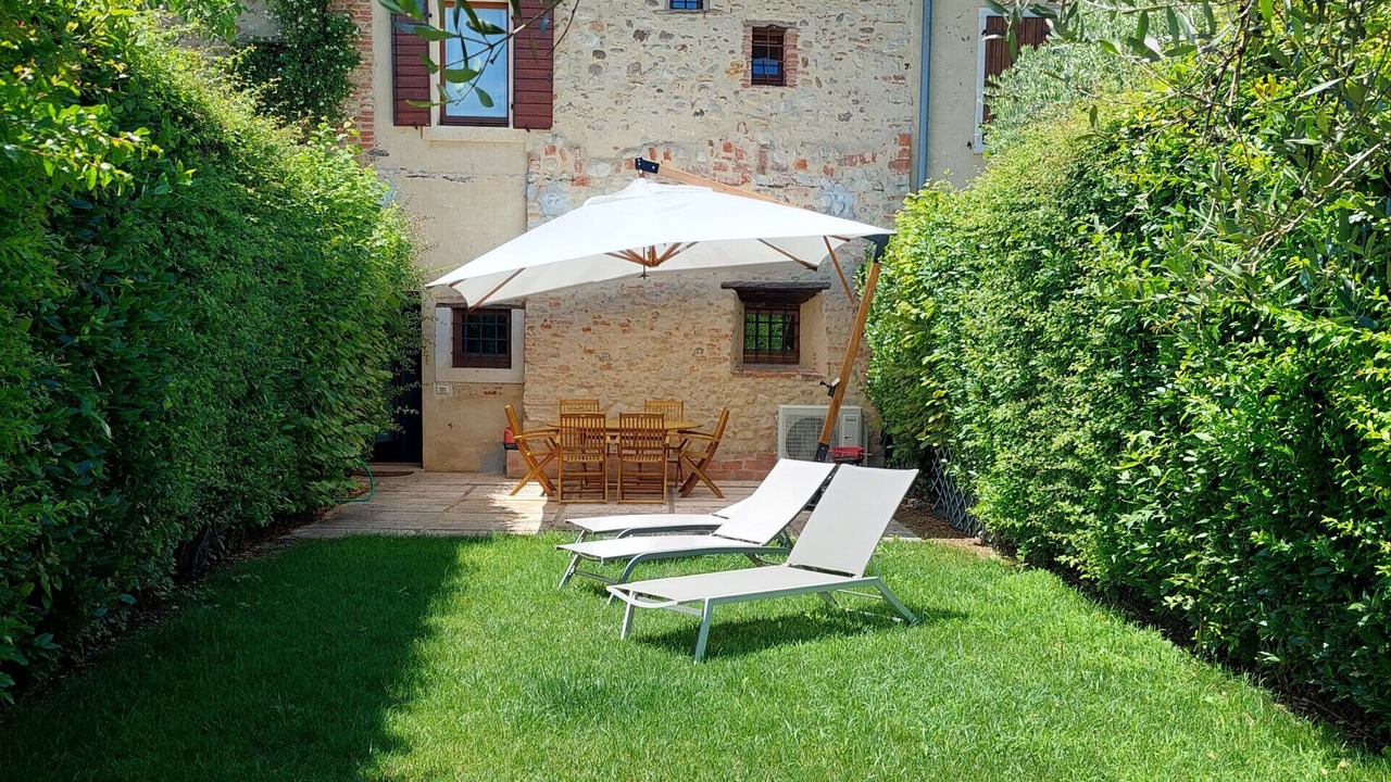 Photo of Outdoor in Montioni