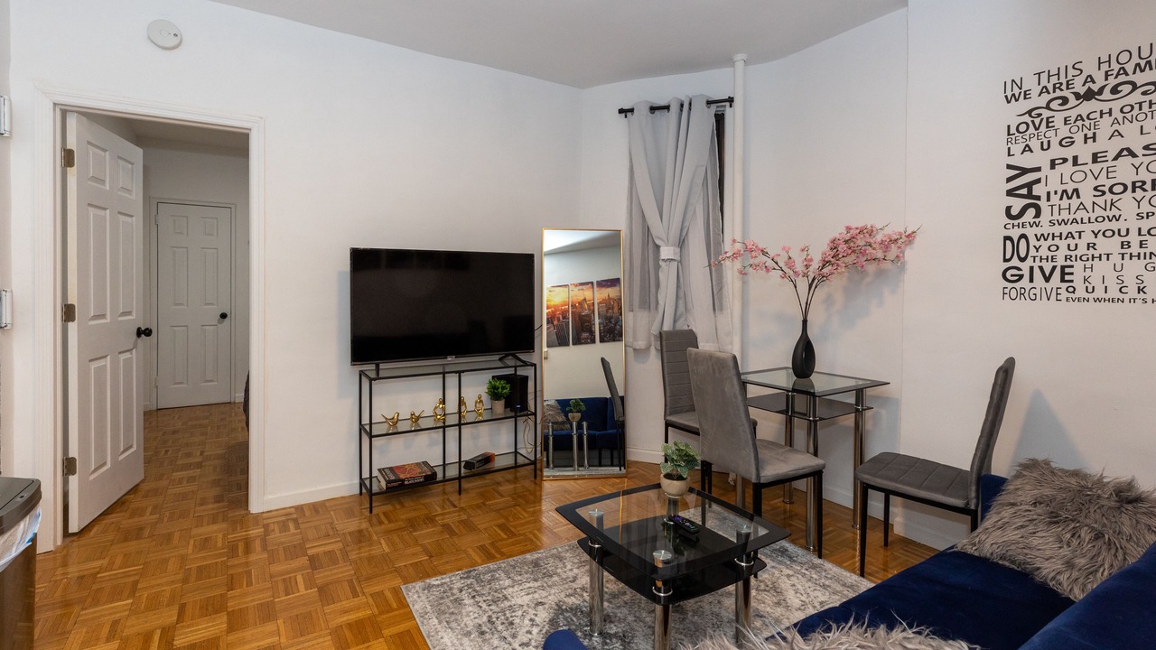 Photo of Livingroom in Upper East Side