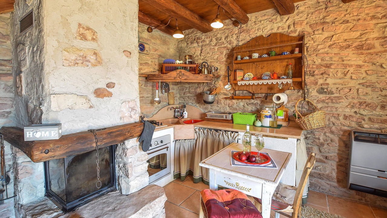 Photo of Others in Lamon