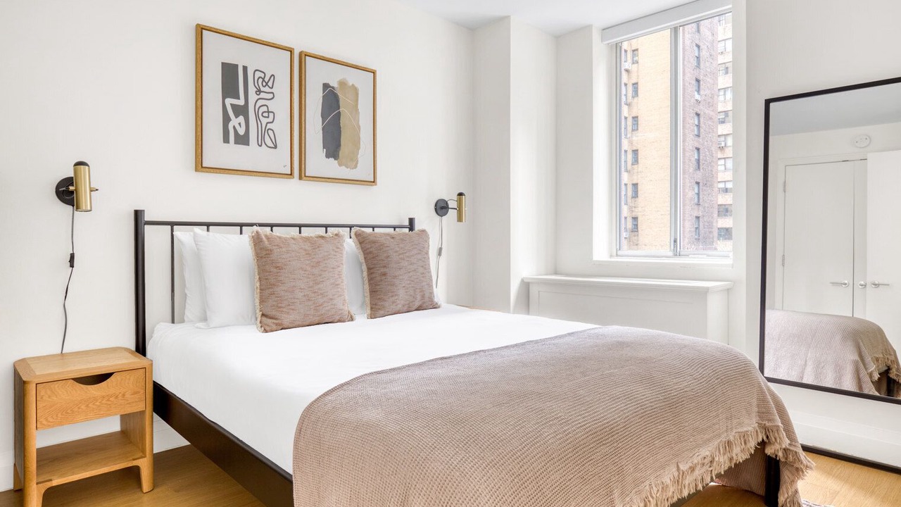 Photo of Bedroom in Sutton Place