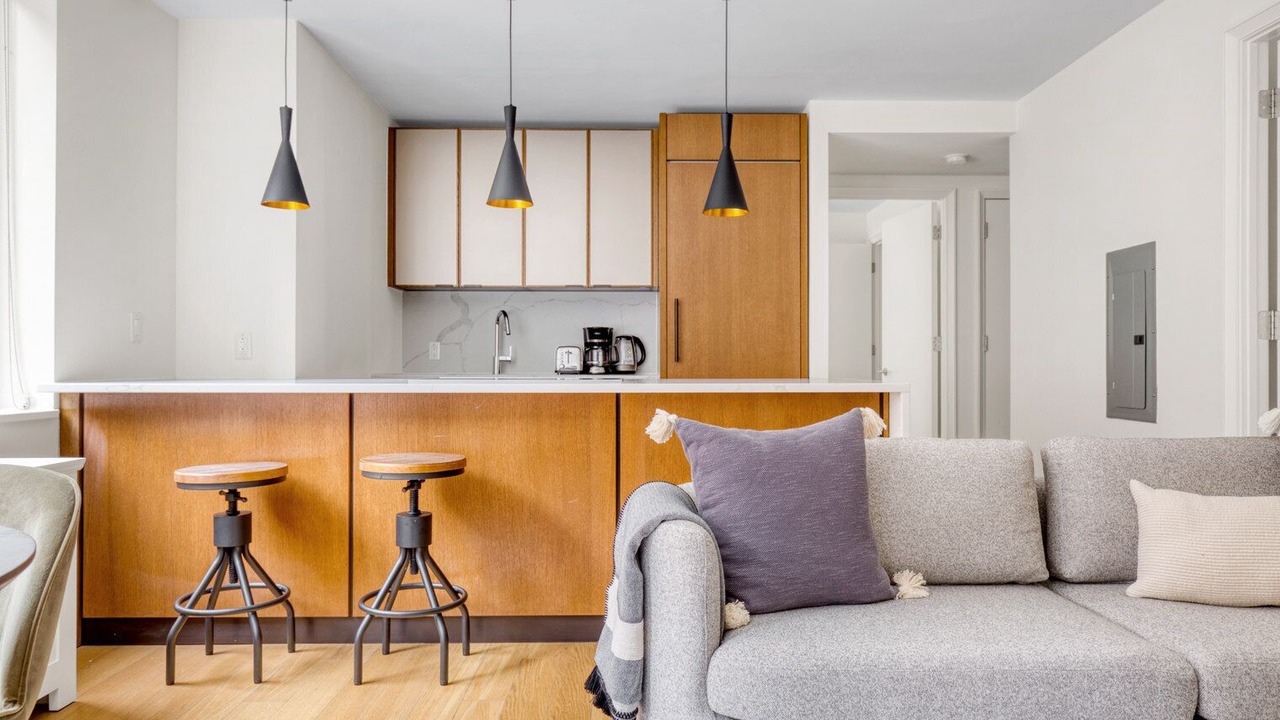 Photo of Livingroom in Sutton Place