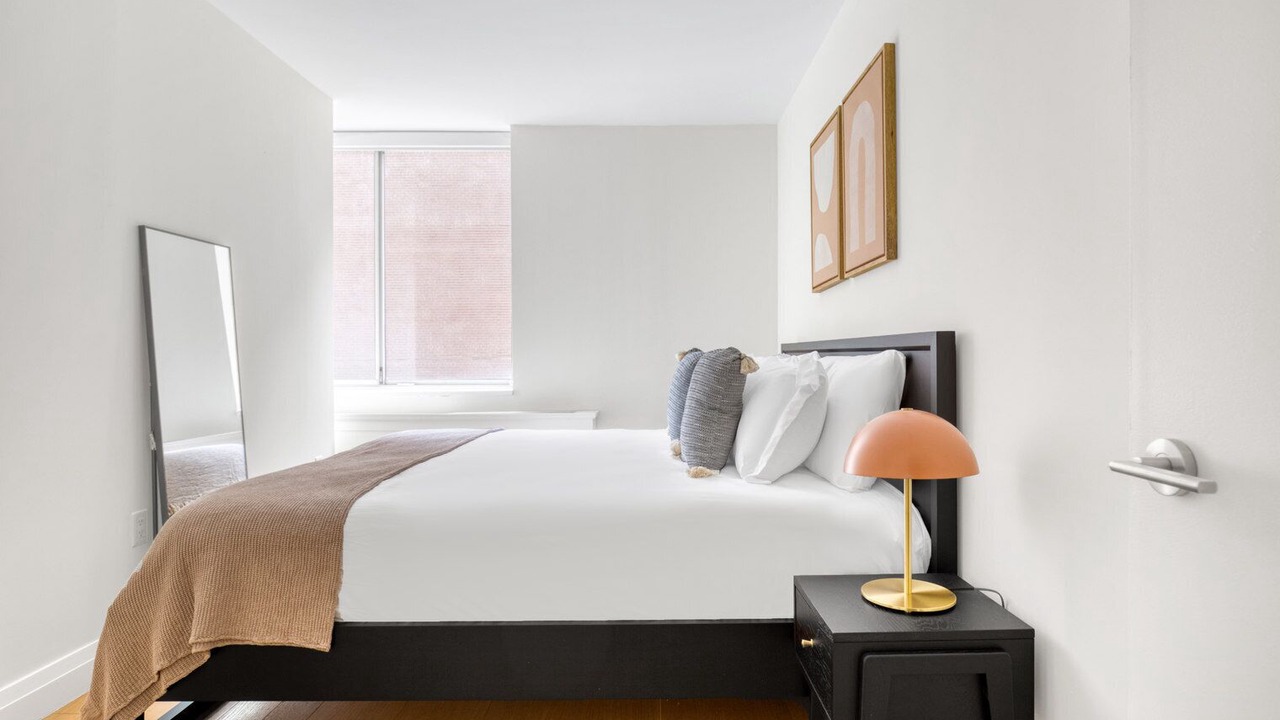 Photo of Bedroom in Sutton Place