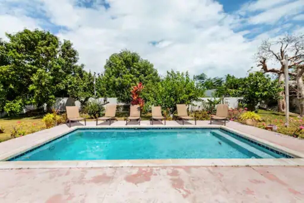Photo of Outdoor in Nassau