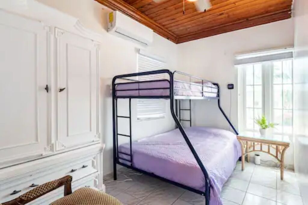Photo of Bedroom in Nassau