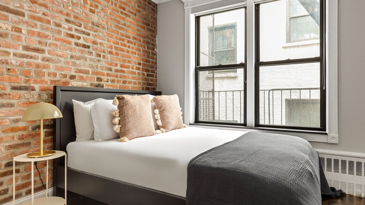 Photo of Bedroom in Peter Cooper Village