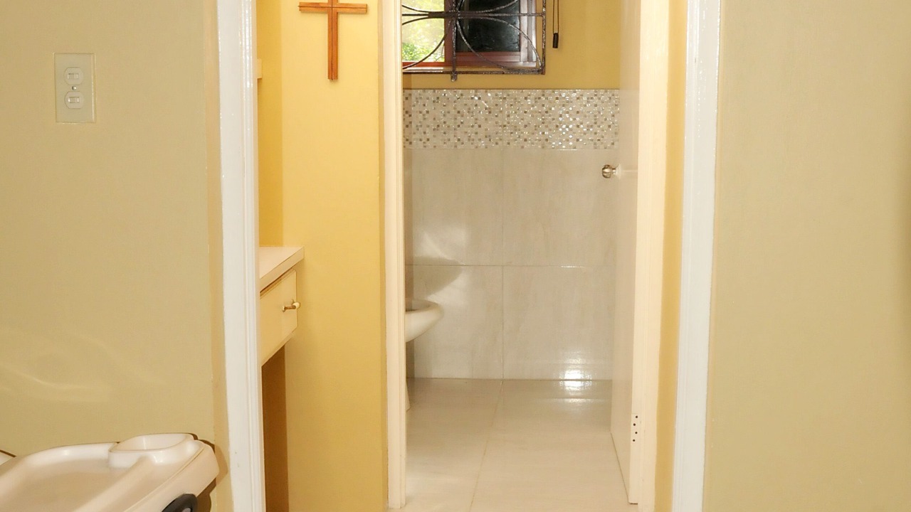 Photo of Bathroom in Runaway Bay