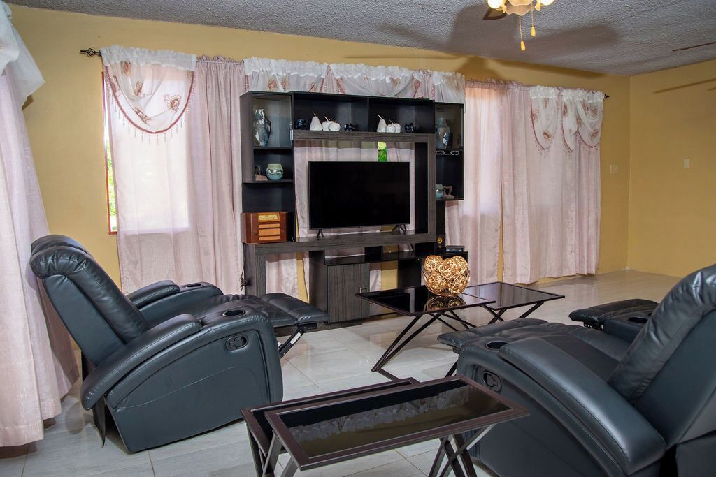 Photo of Livingroom in Runaway Bay