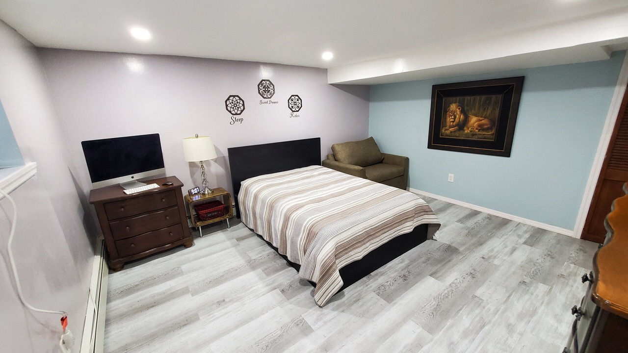 Photo of Bedroom in Morris Heights