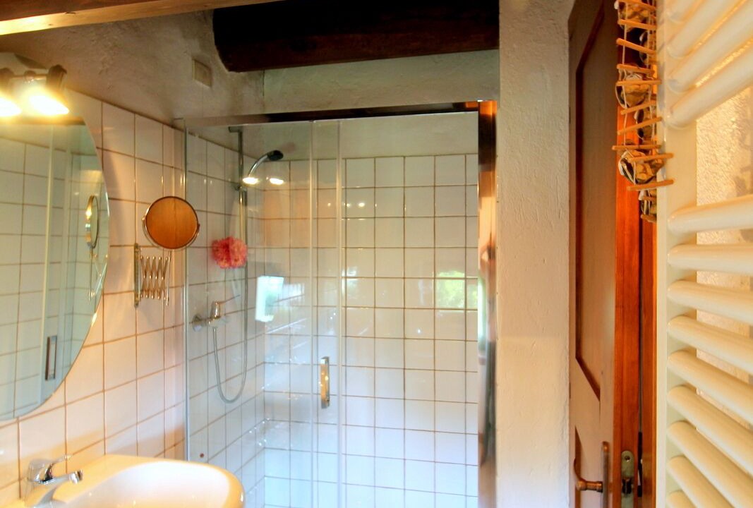 Photo of Bathroom in Montioni