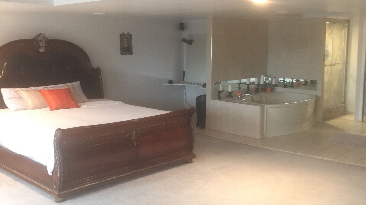 Photo of Bedroom in Marine Park