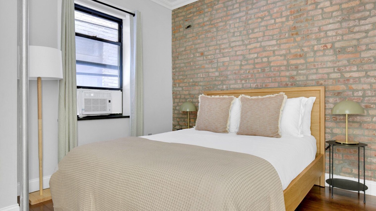 Photo of Bedroom in Sutton Place