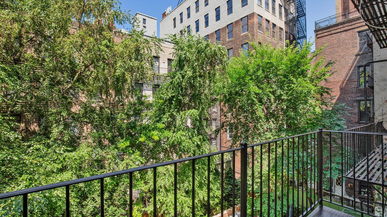 Photo of Outdoor in Sutton Place