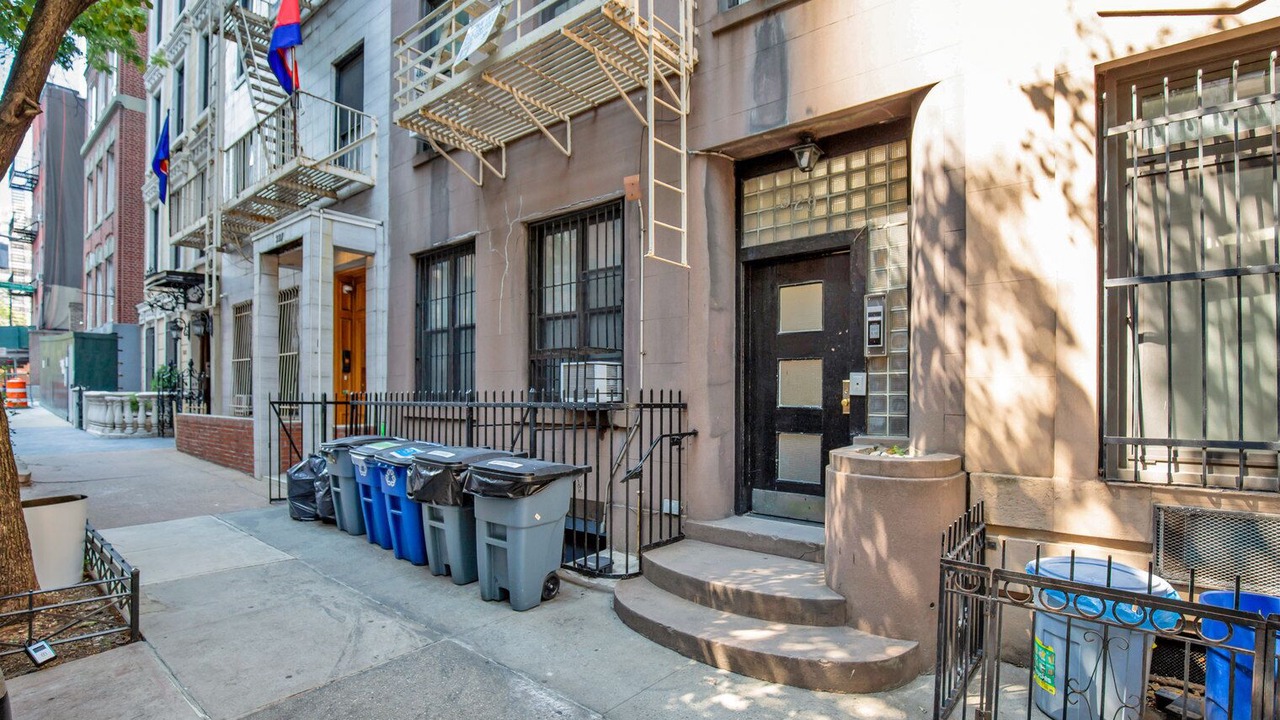 Photo of Outdoor in Sutton Place