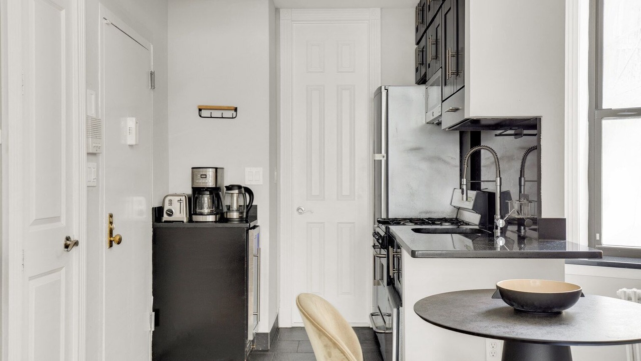 Photo of Kitchen in Peter Cooper Village