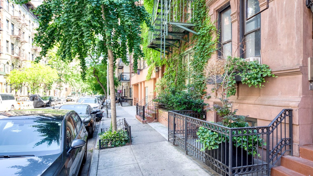 Photo of Outdoor in Peter Cooper Village