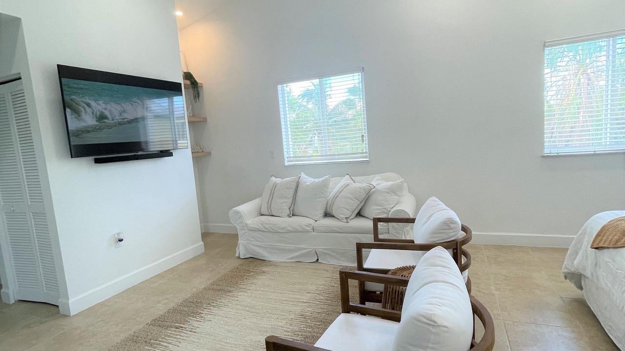 Photo of Livingroom in Alice Town