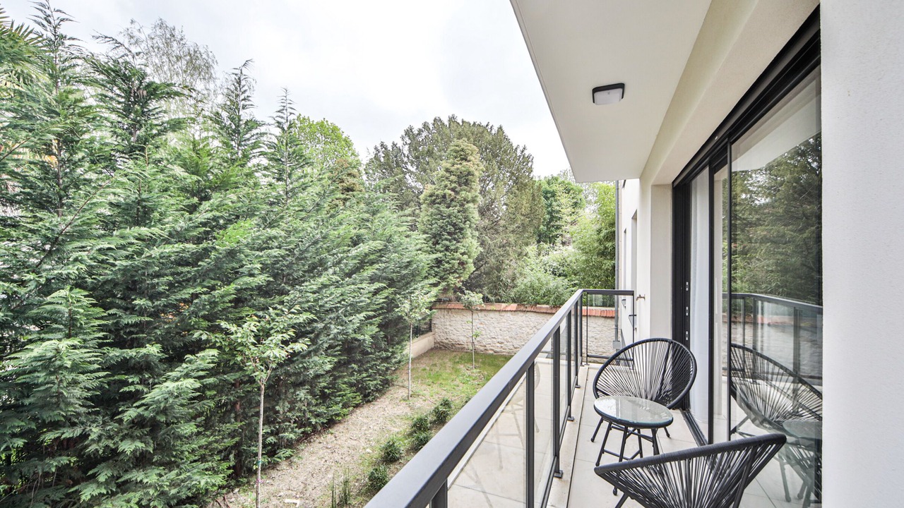 Photo of Outdoor in La Varenne Saint-Hilaire