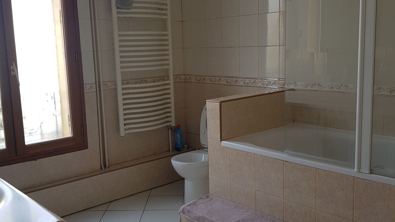 Photo of Bathroom in Pierrefitte-sur-Seine