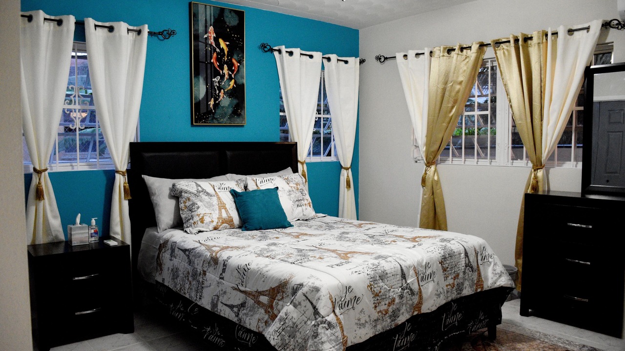 Photo of Bedroom in Nassau