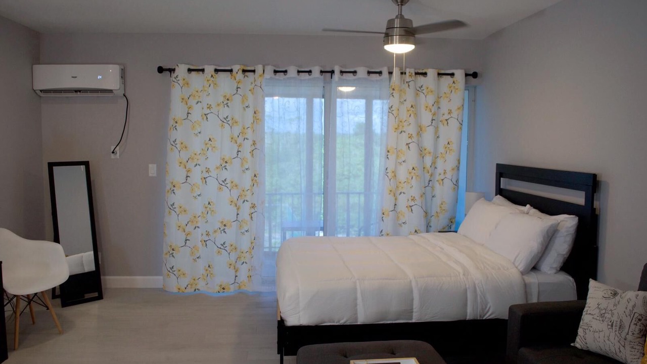 Photo of Bedroom in Downtown