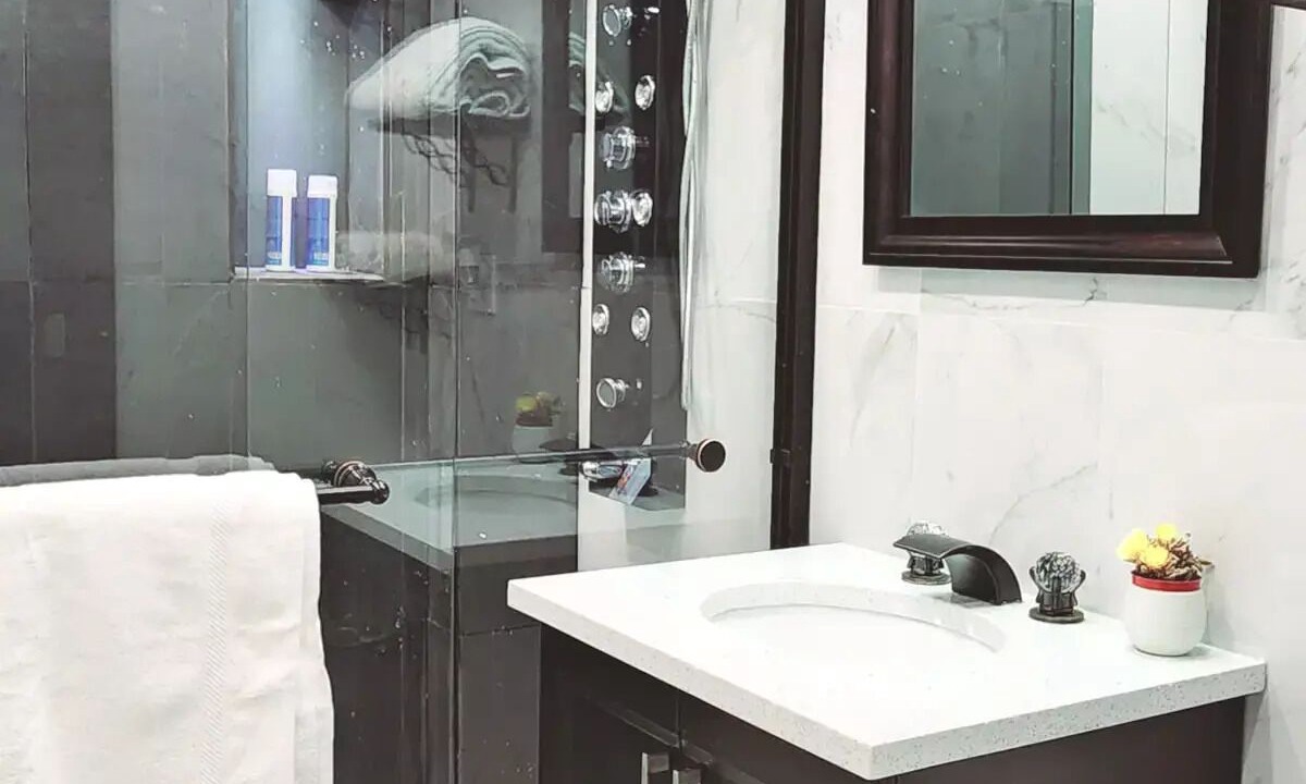 Photo of Bathroom in East New York
