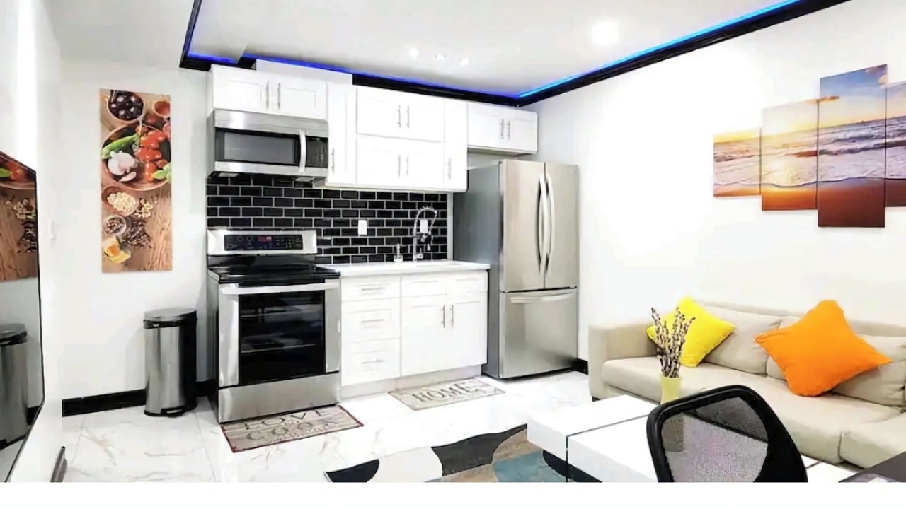Photo of Livingroom in East New York
