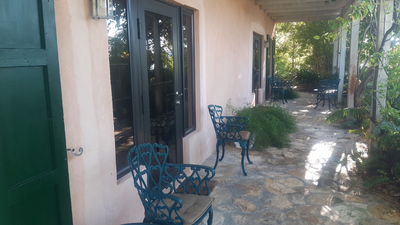Photo of Patio Balcony in George Town