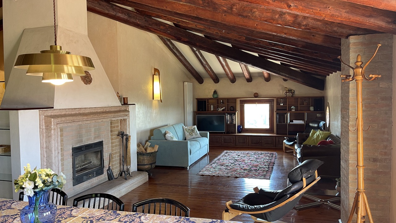 Photo of Livingroom in Mason Vicentino