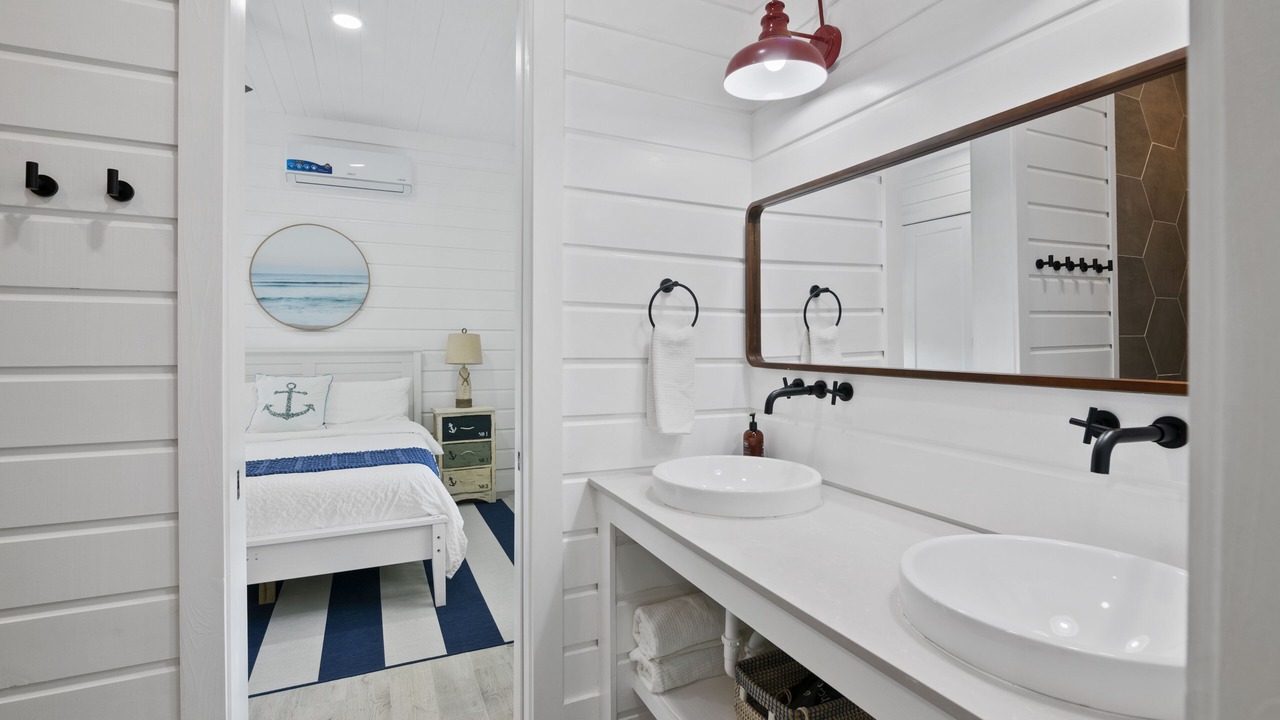 Photo of Bathroom in Jimmy Hill