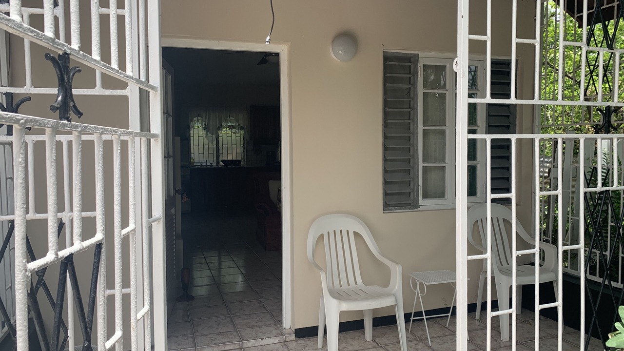 Photo of Patio Balcony in Spanish Town