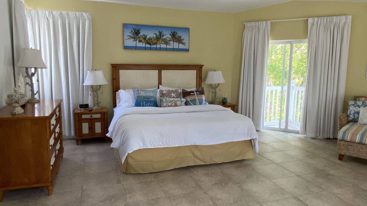 Photo of Bedroom in Alice Town