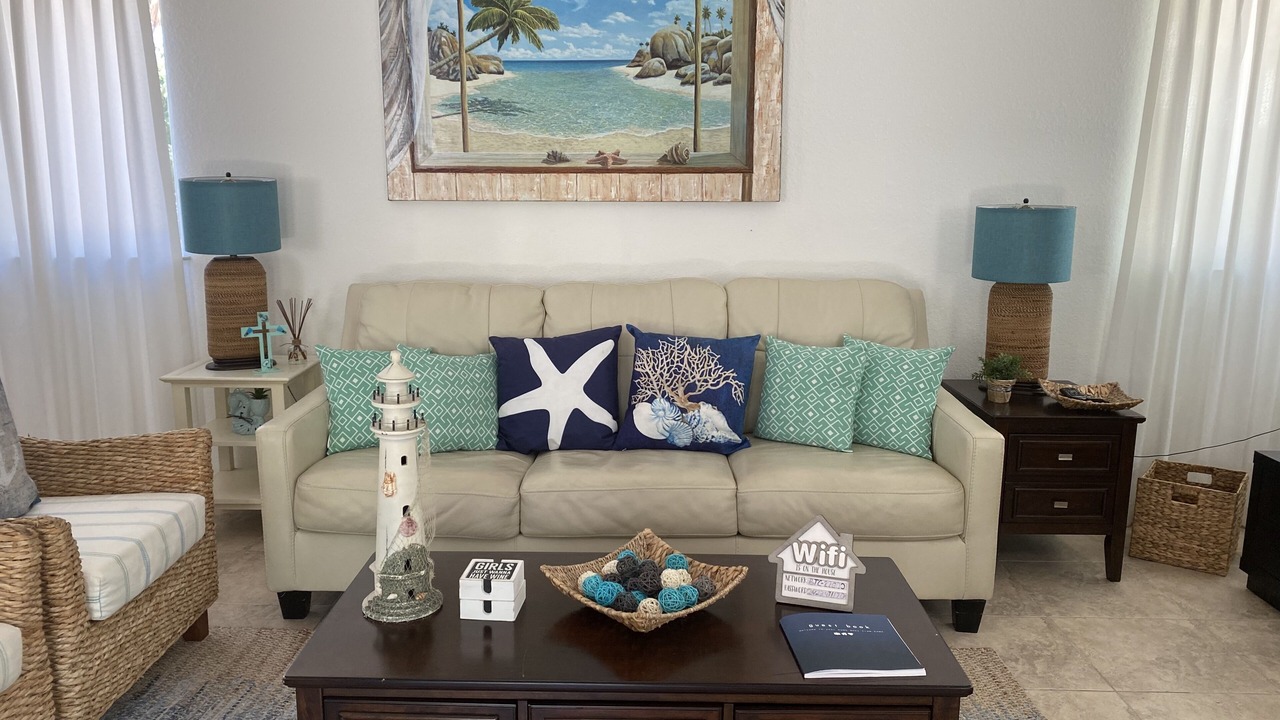 Photo of Livingroom in Alice Town