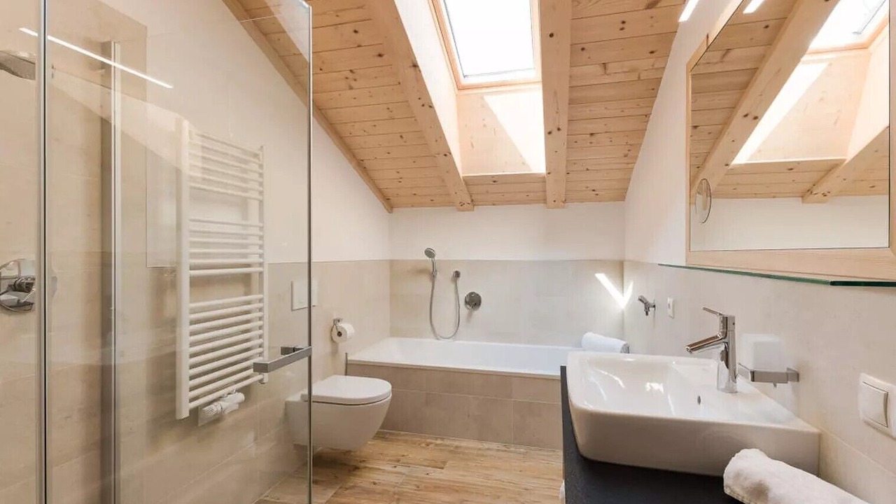 Photo of Bathroom in Albions