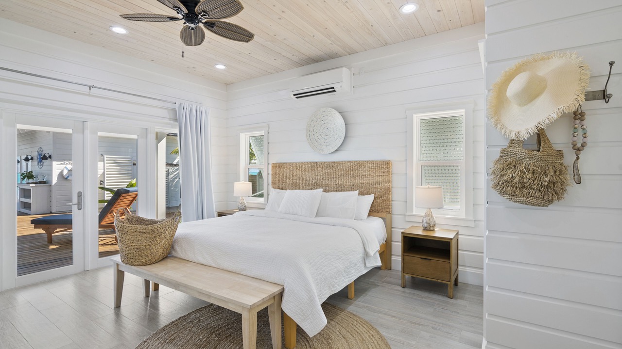 Photo of Bedroom in Tar Bay