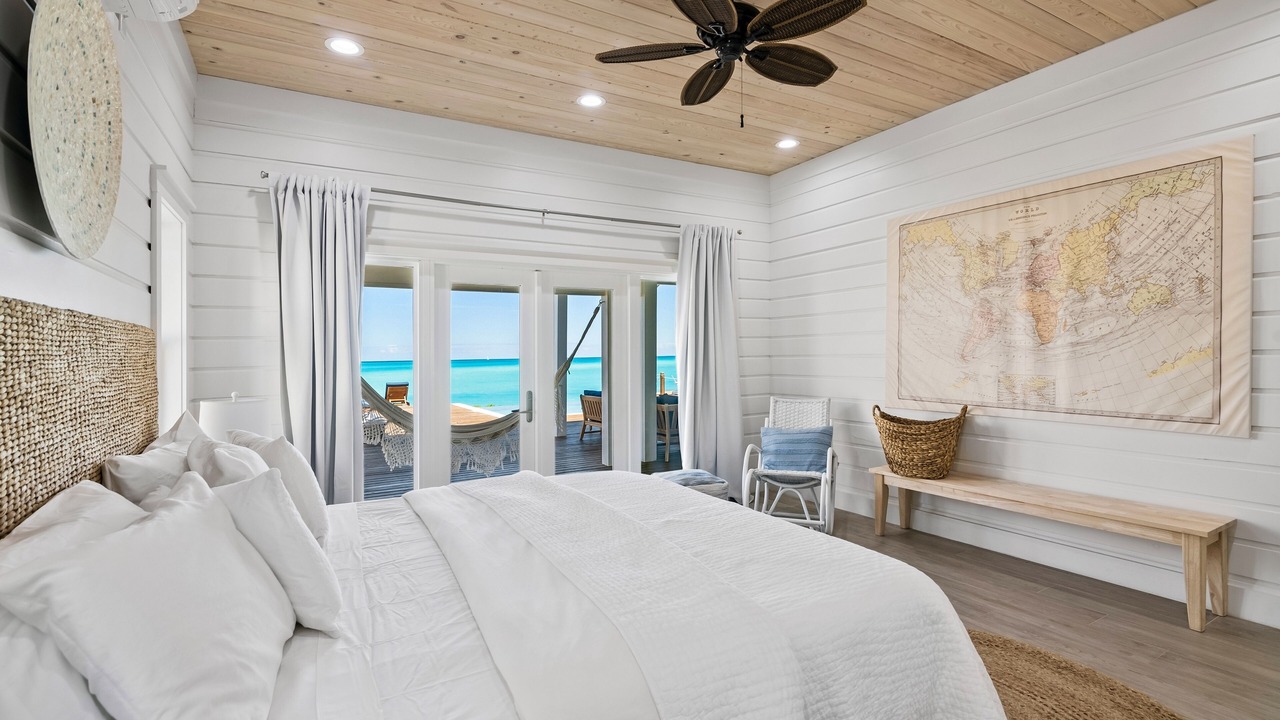 Photo of Bedroom in Tar Bay