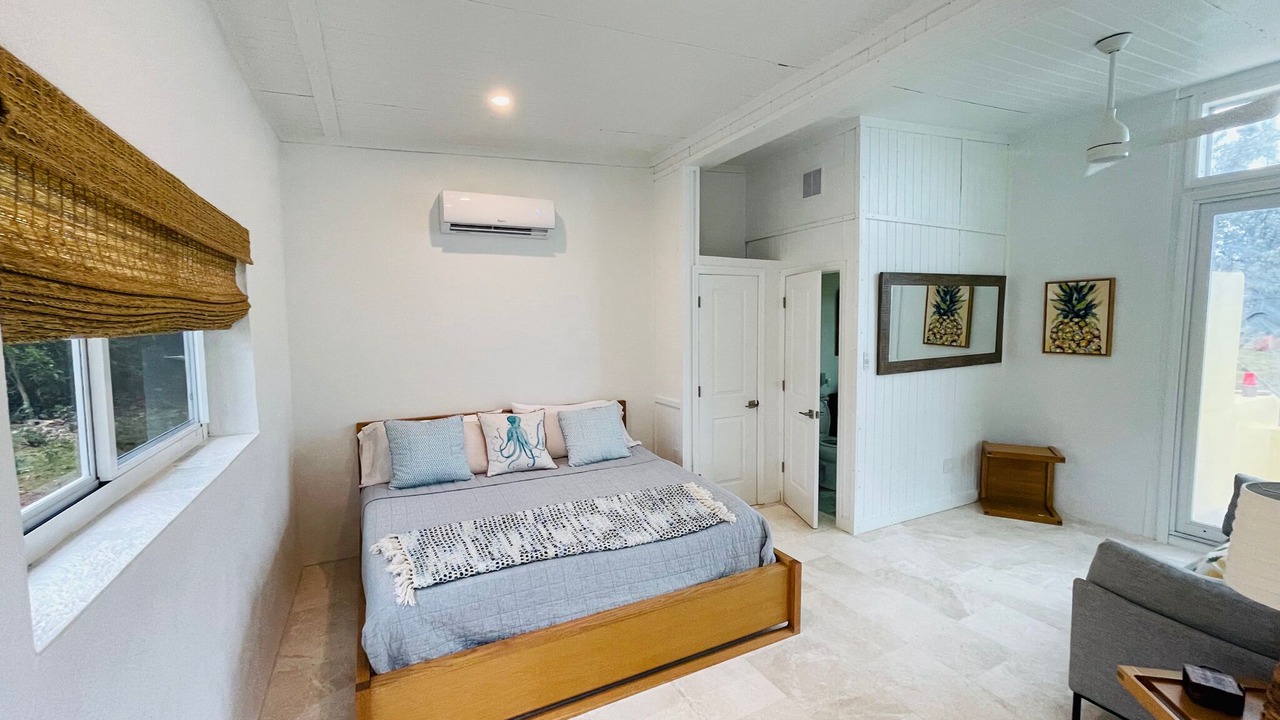 Photo of Bedroom in Gregory Town