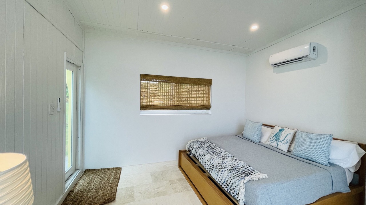 Photo of Bedroom in Gregory Town