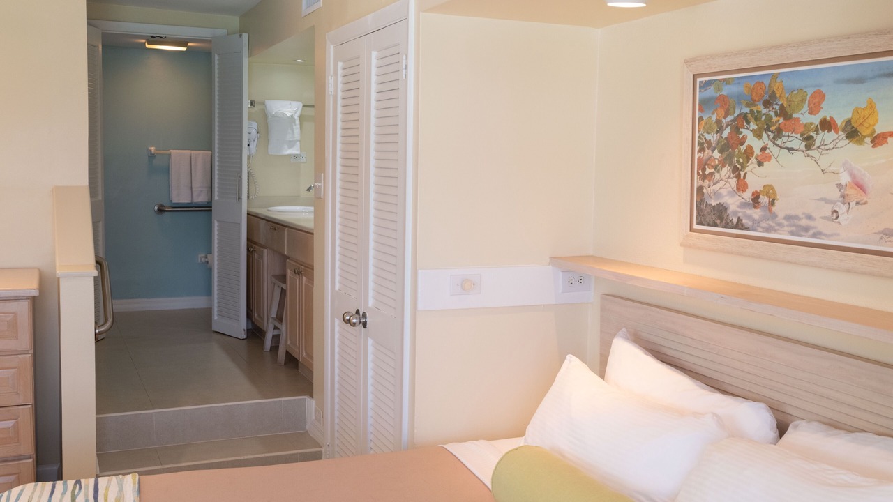 Photo of Bedroom in Paradise Island