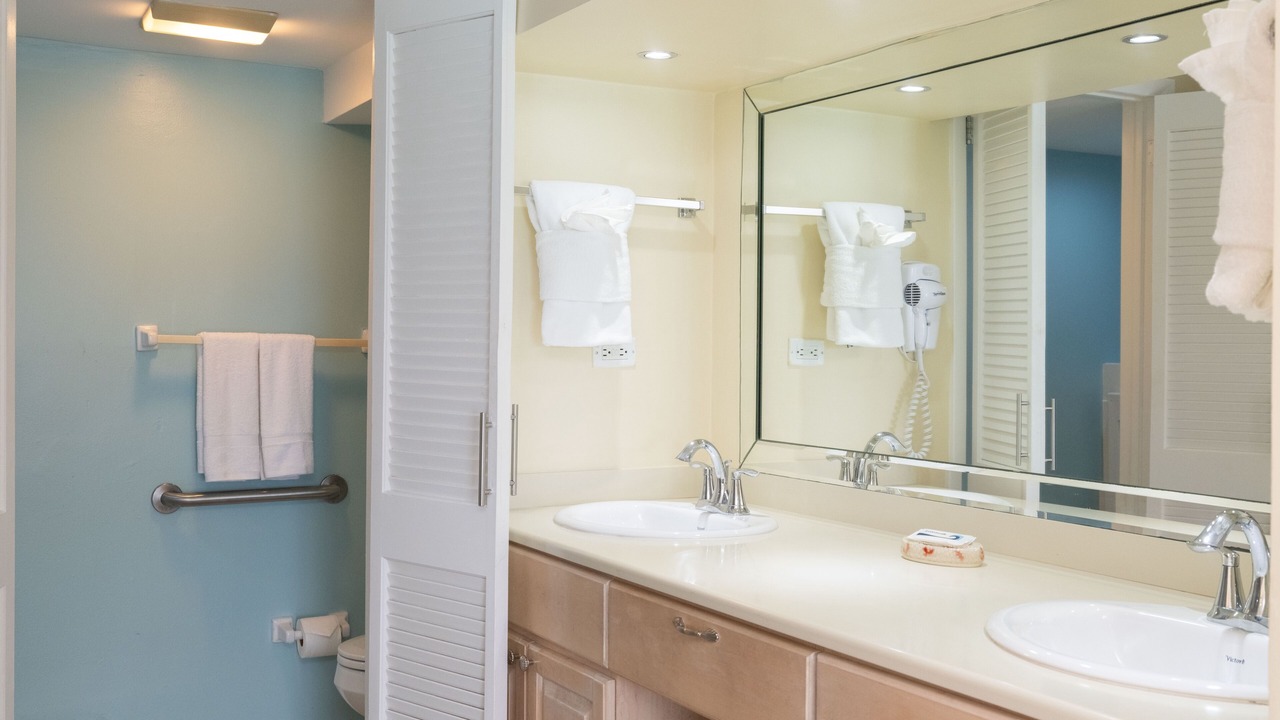 Photo of Bathroom in Paradise Island