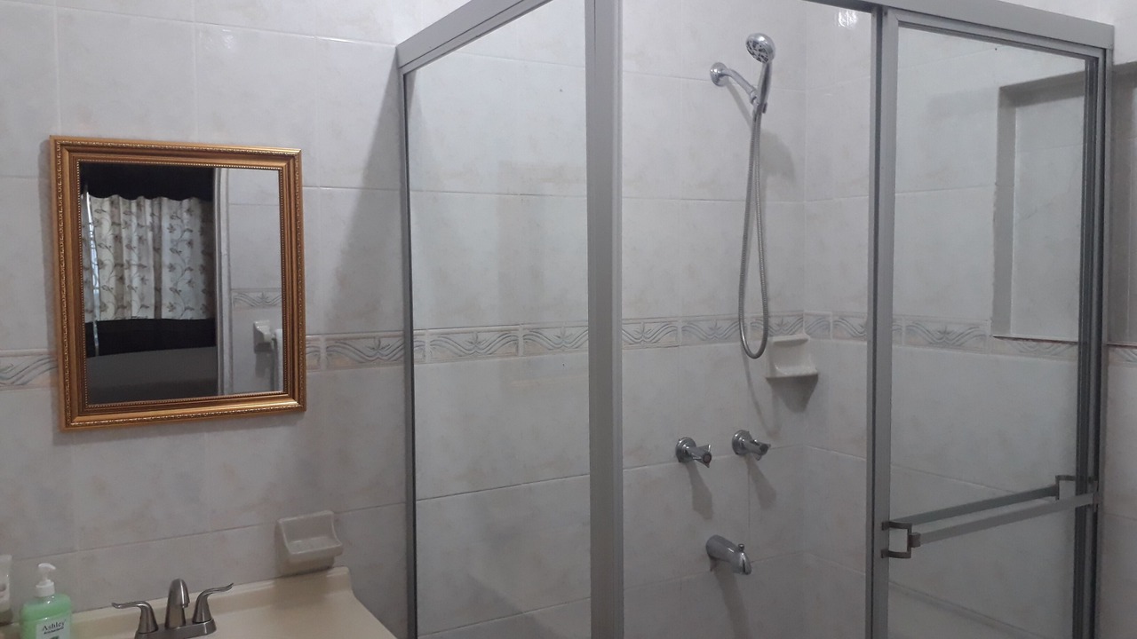 Photo of Bathroom in Runaway Bay