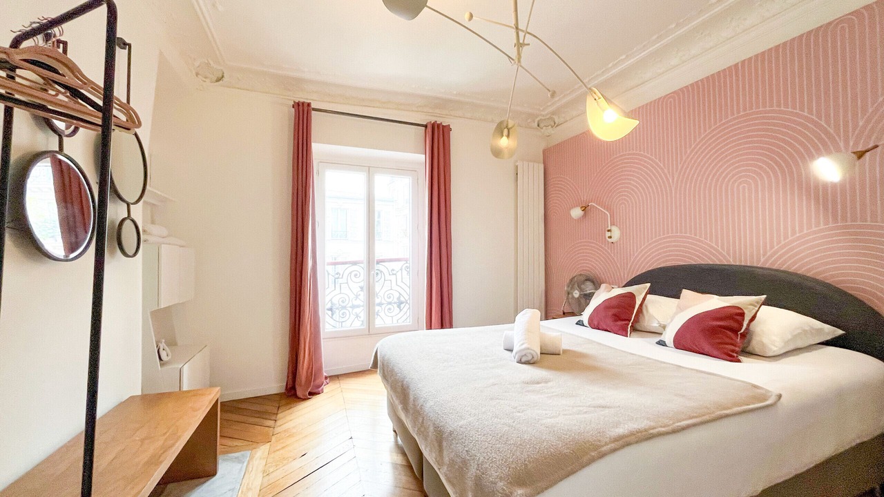 Photo of Bedroom in Porte-Saint-Martin