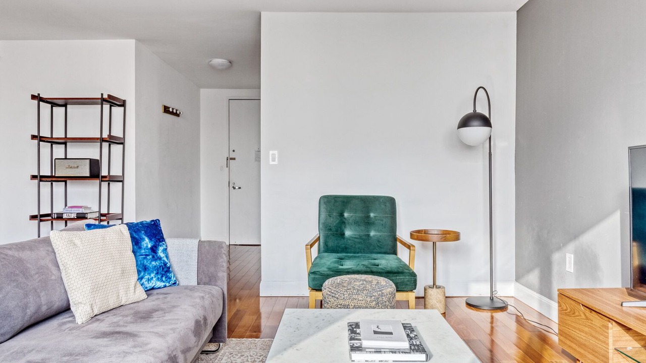 Photo of Livingroom in Gramercy