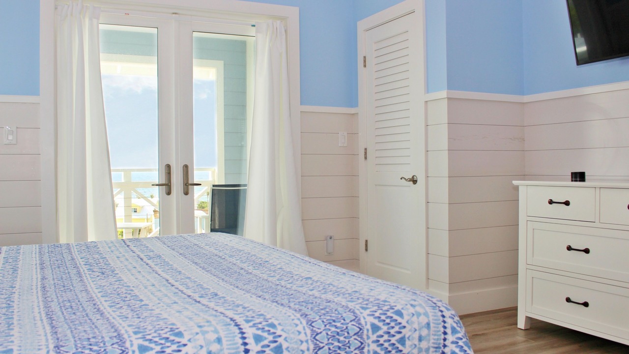Photo of Bedroom in Hope Town