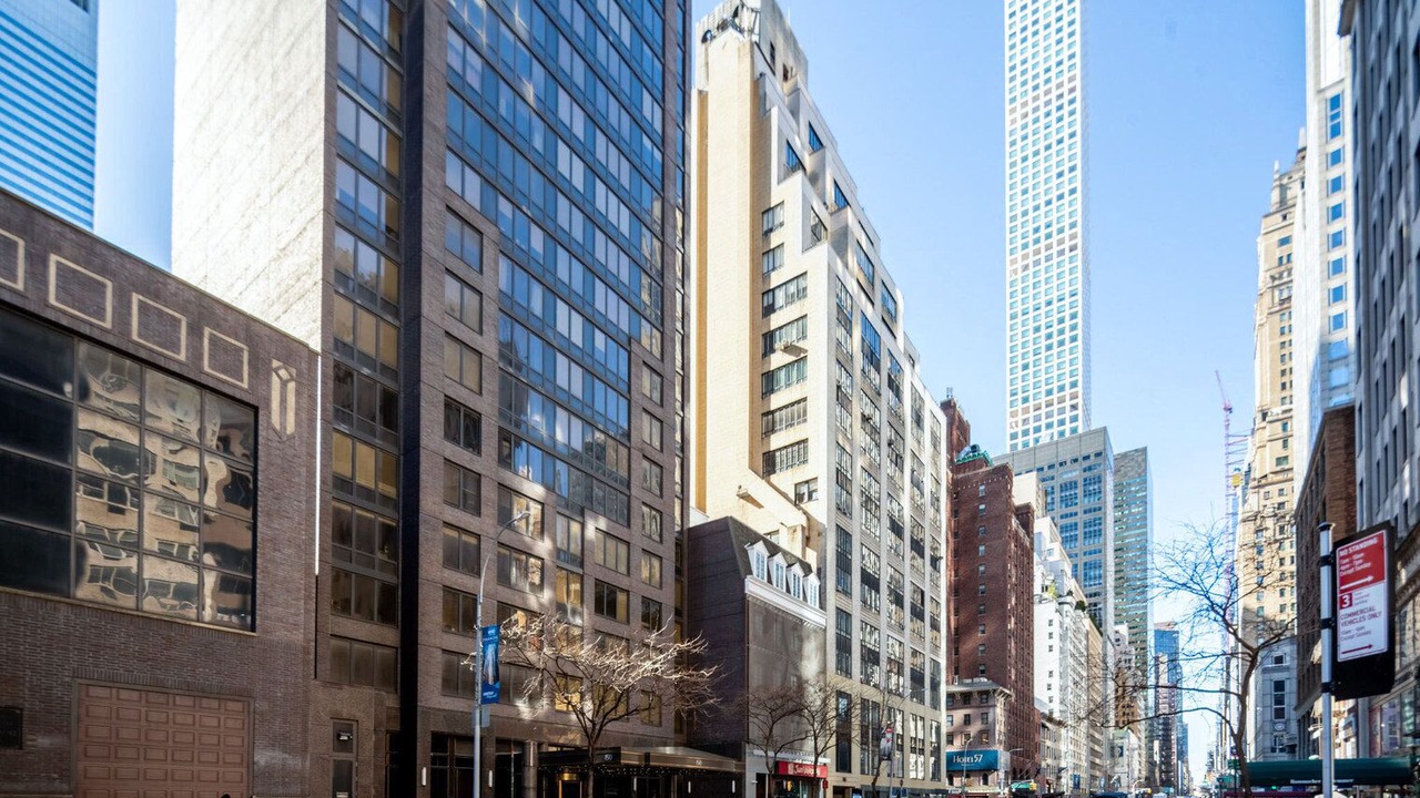 Photo of Others in Sutton Place